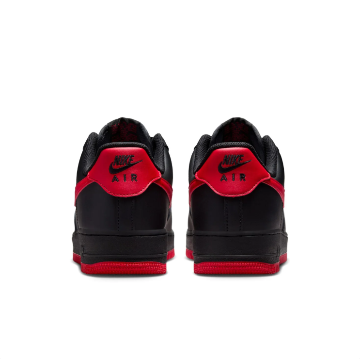 Nike Black & Red Low-Top Lace-Up Sneakers