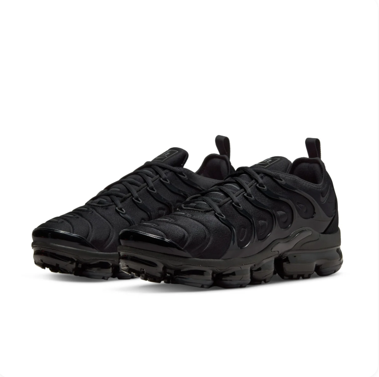 Nike All-Black Low-Top Sneakers with Sculpted Overlays
