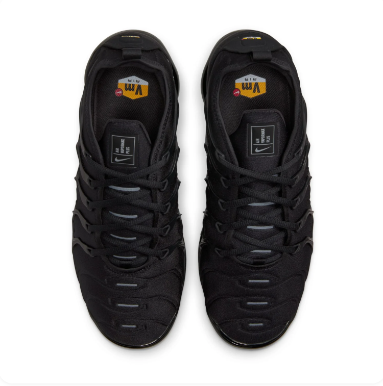 Nike All-Black Low-Top Sneakers with Sculpted Overlays