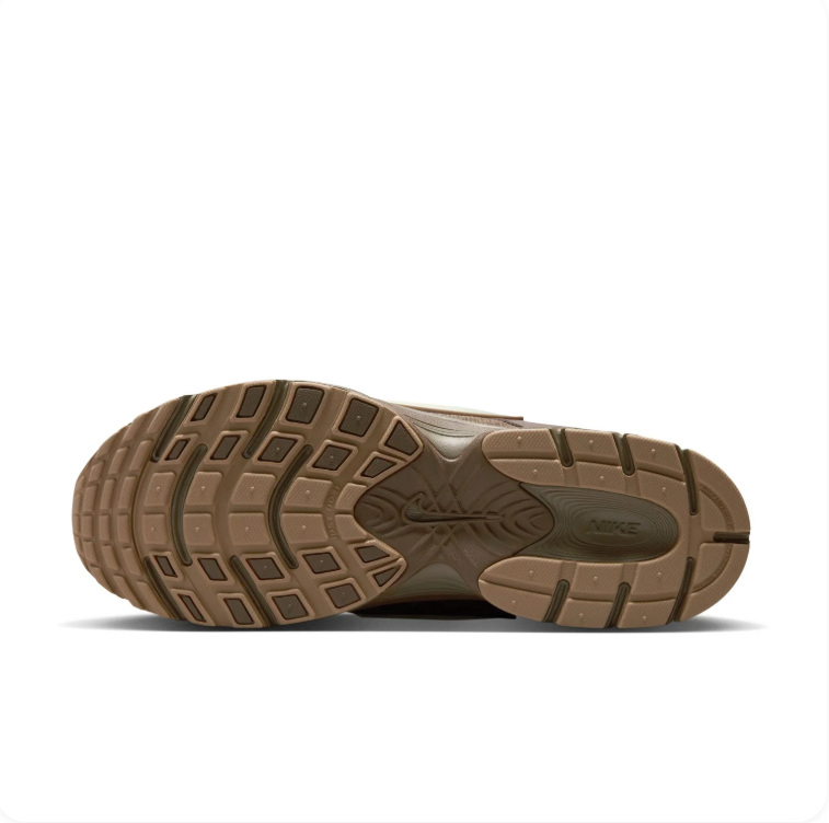 Nike Brown & Cream Swoosh Low-Top Sneakers