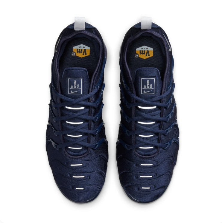 Nike Air VaporMax Plus Navy & White Low-Top Sneakers