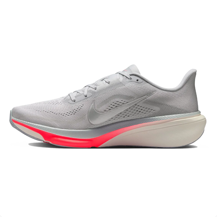 Nike Light Gray & Coral Low-Top Running Sneakers