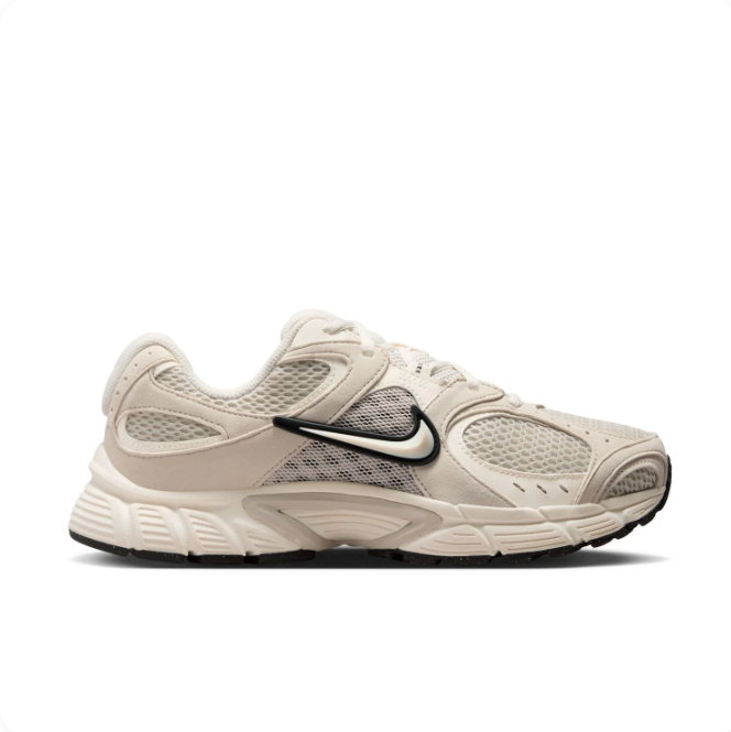 Nike Cream & Beige Mesh-Panel Low-Top Sneakers with Black-Outlined Swoosh
